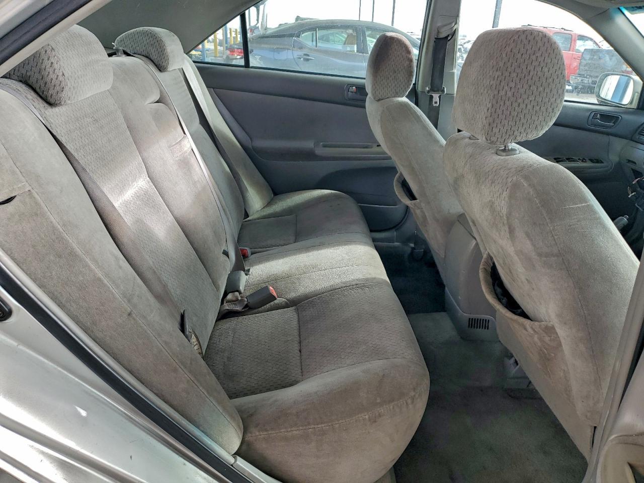 2004 TOYOTA CAMRY