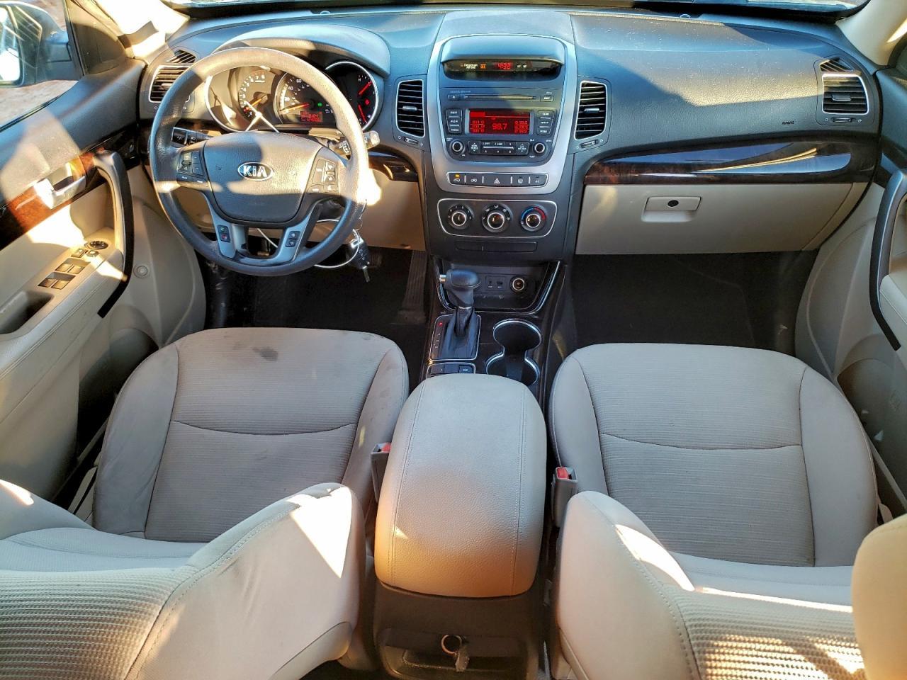 2015 KIA SORENTO