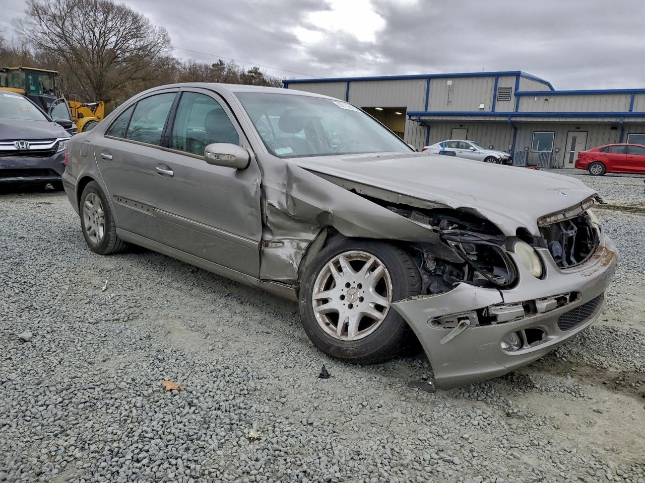2003 MERCEDES-BENZ E-Class