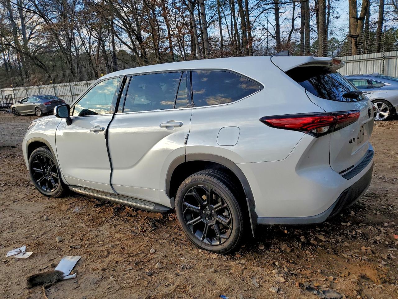2022 TOYOTA HIGHLANDER