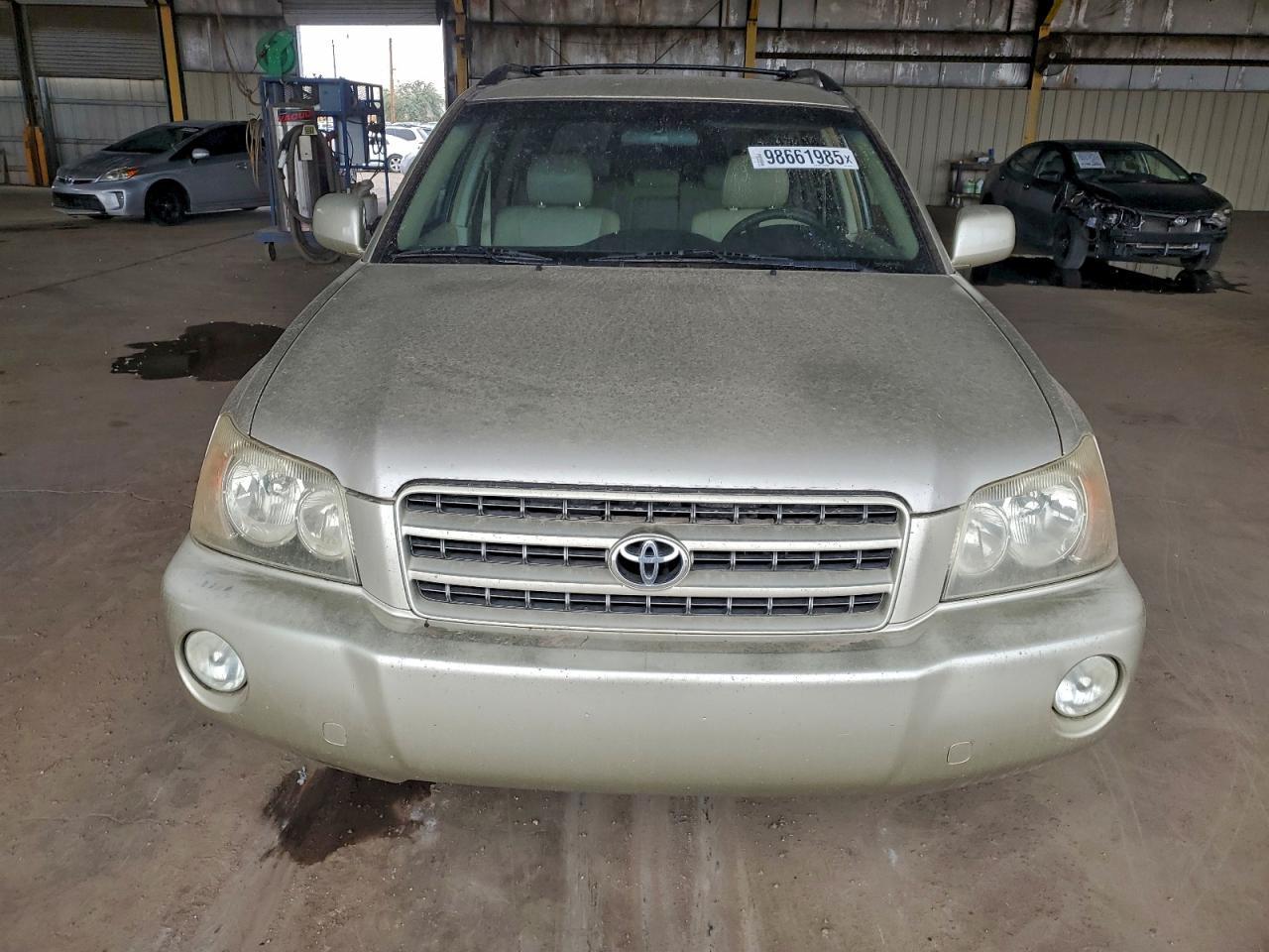 2002 TOYOTA HIGHLANDER