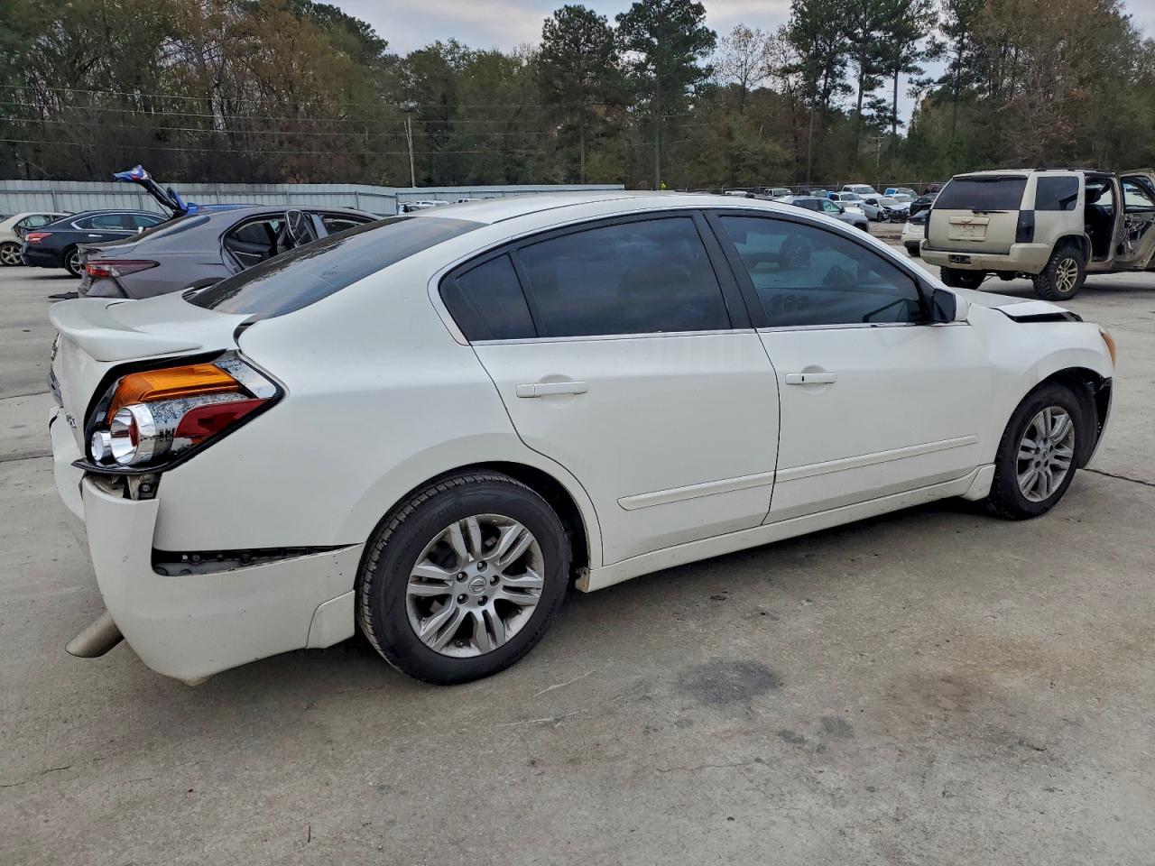 2012 NISSAN ALTIMA