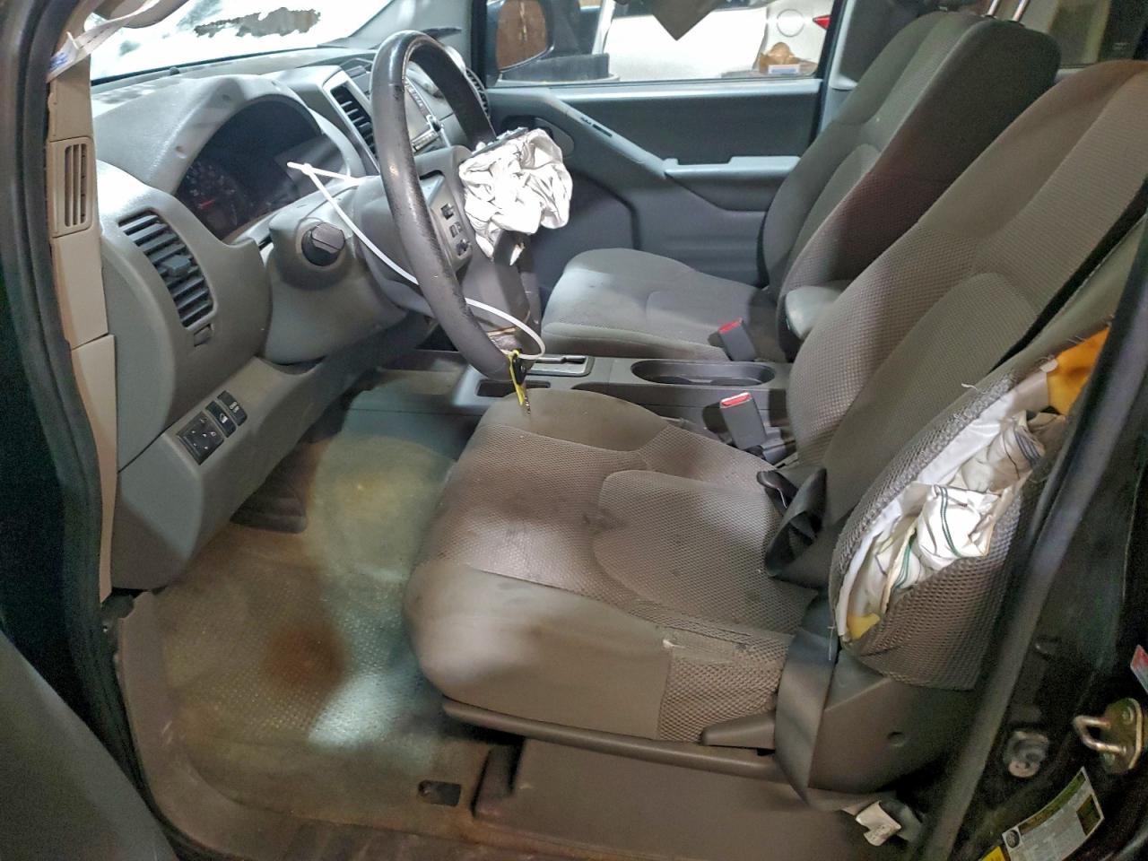 2016 NISSAN Frontier