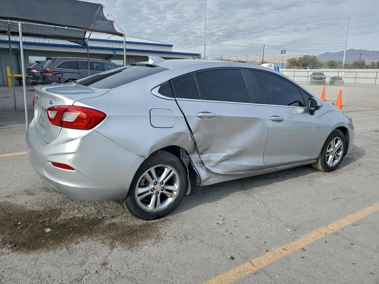 2018 CHEVROLET CRUZE