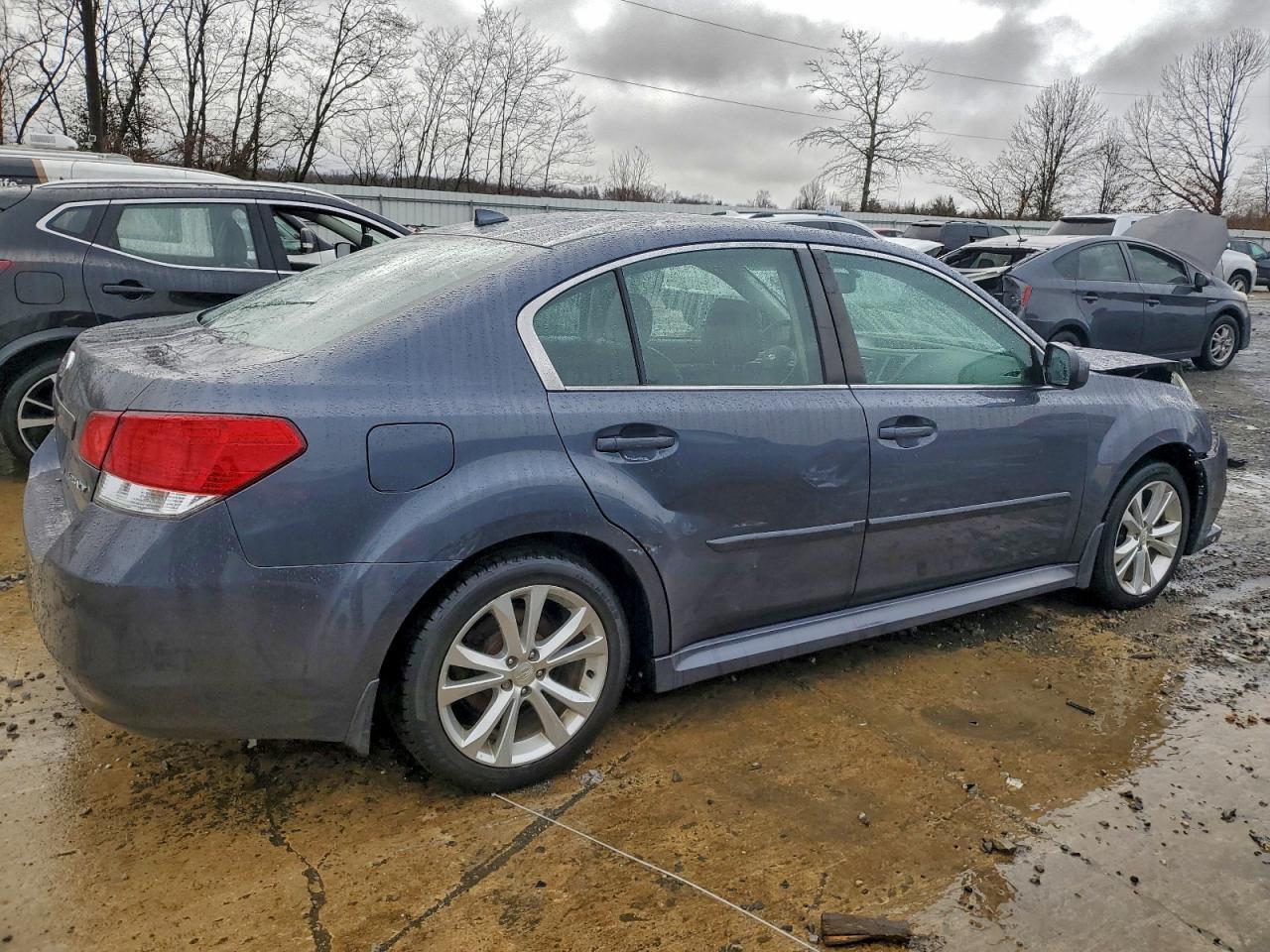 2014 SUBARU Legacy