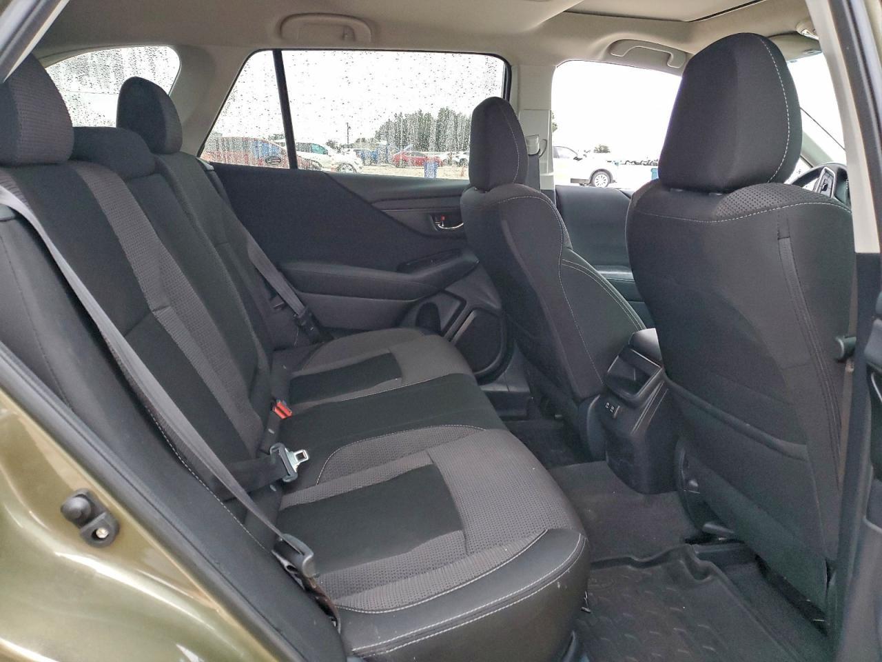 2021 SUBARU Outback