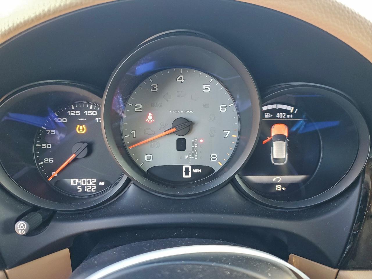2016 PORSCHE Macan
