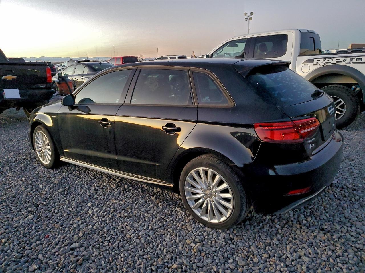 2017 AUDI A3 e-tron