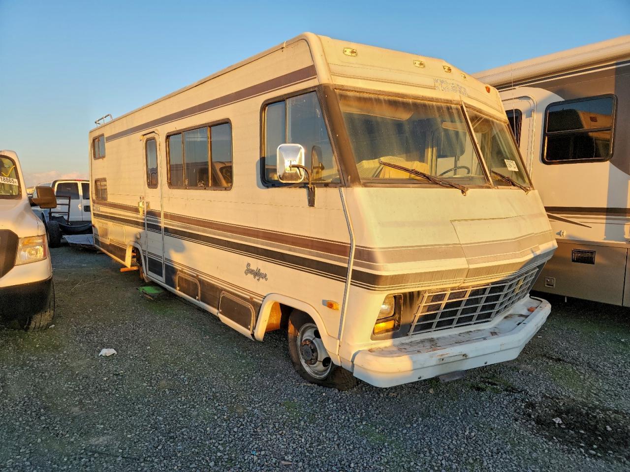 1984 CHEVROLET P30