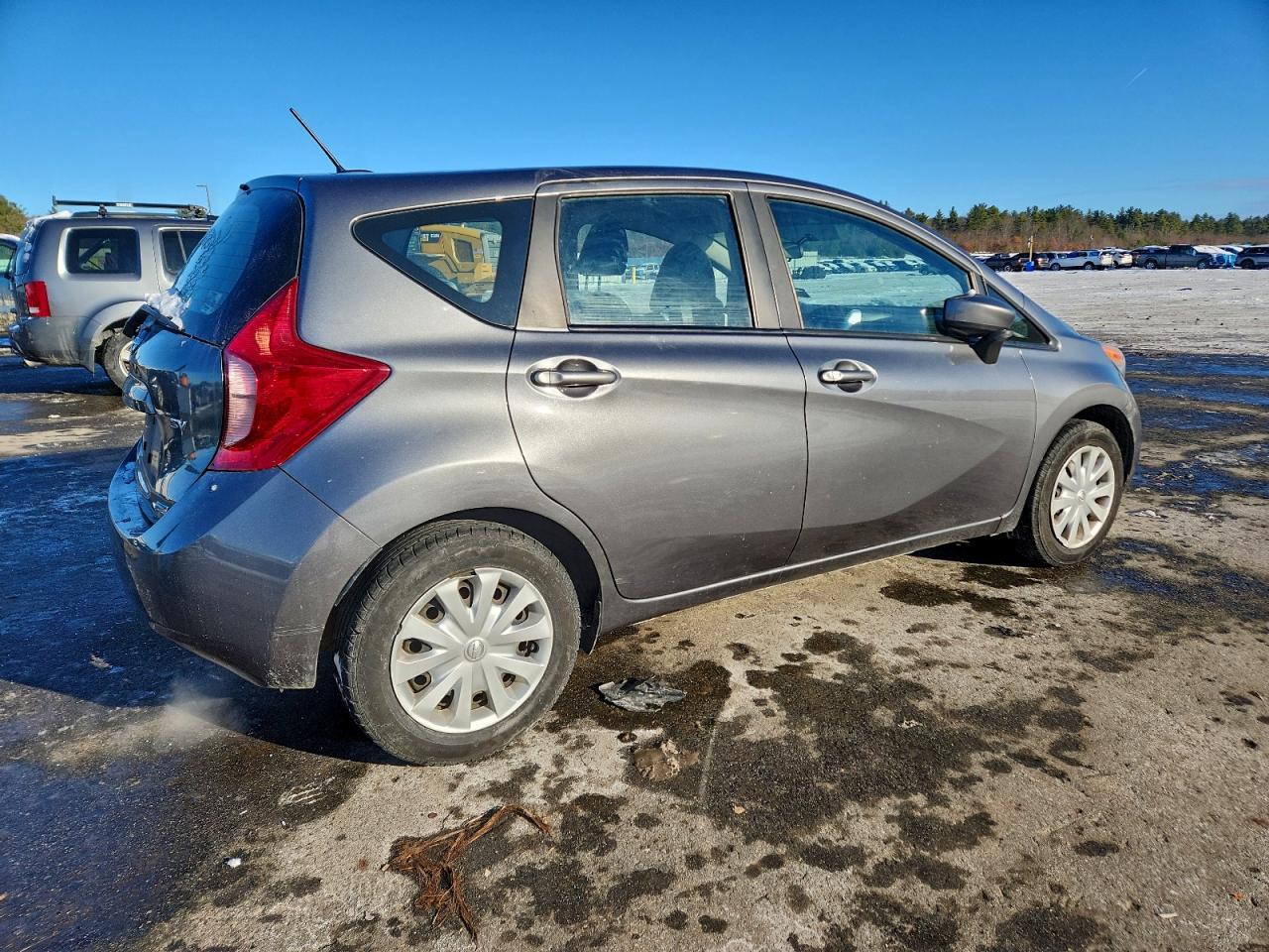 2016 NISSAN Versa Note