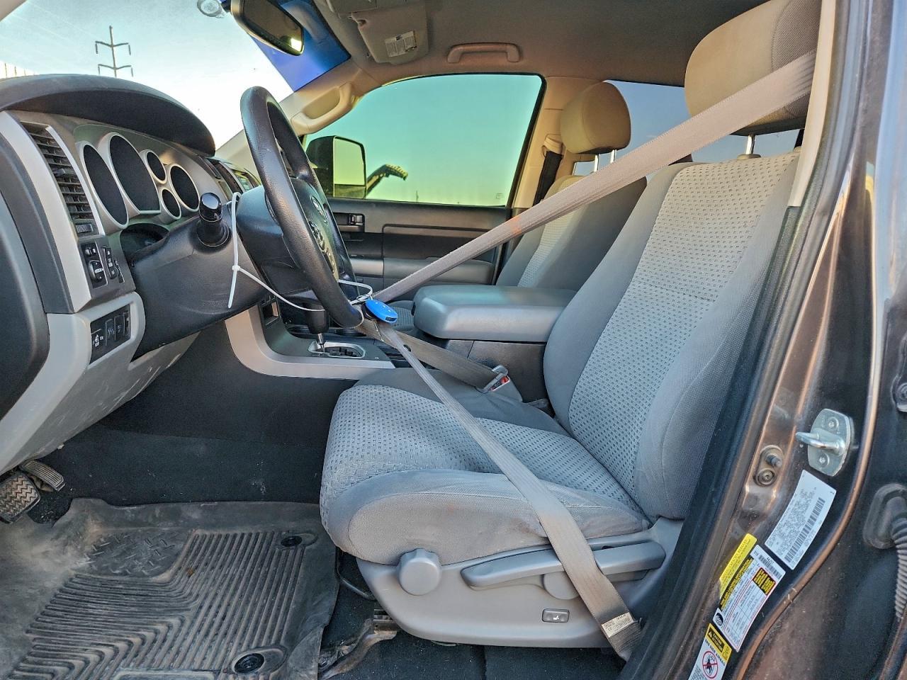 2012 TOYOTA TUNDRA