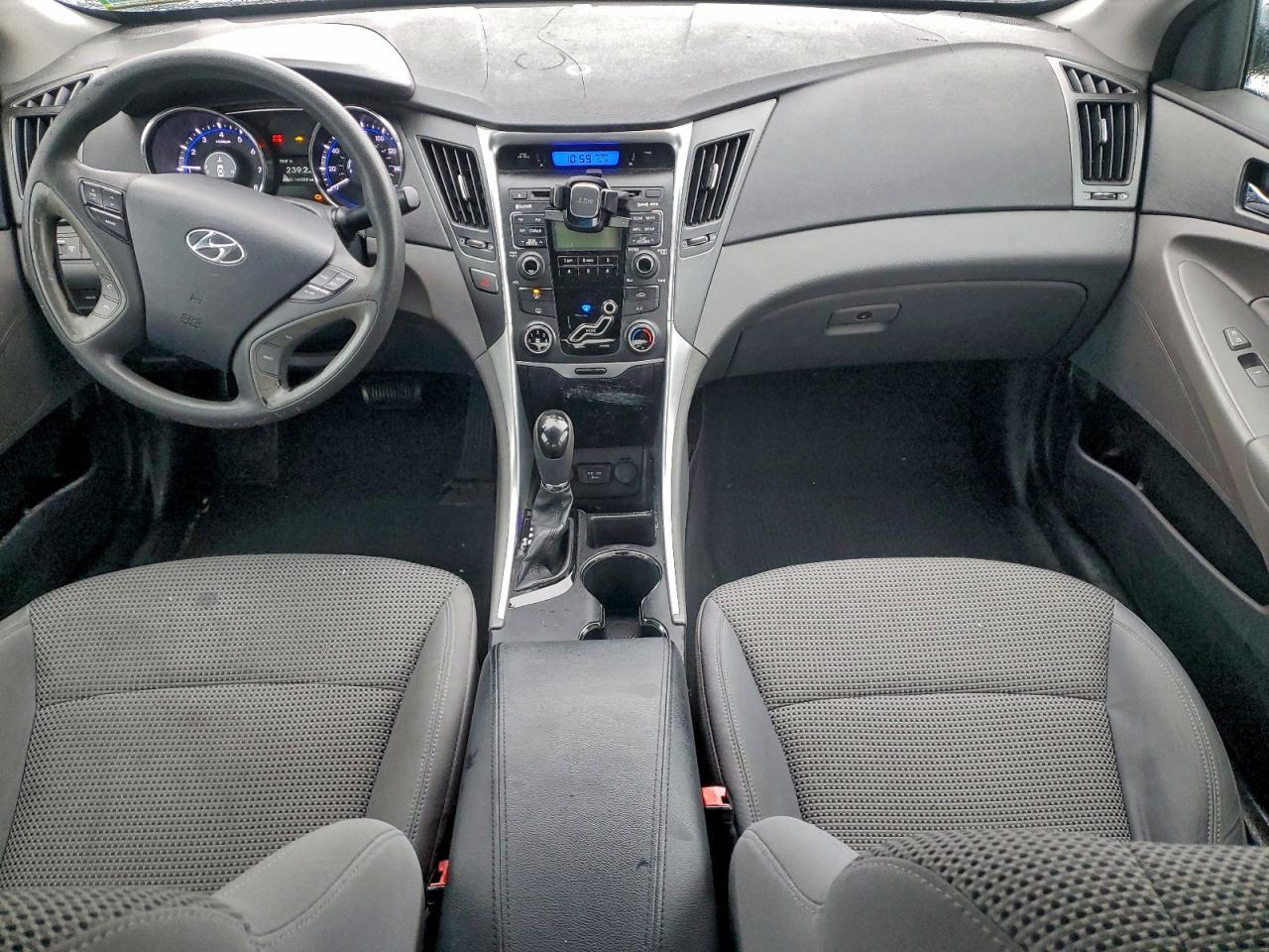 2011 HYUNDAI SONATA