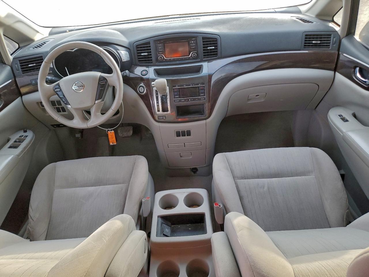 2015 NISSAN Quest