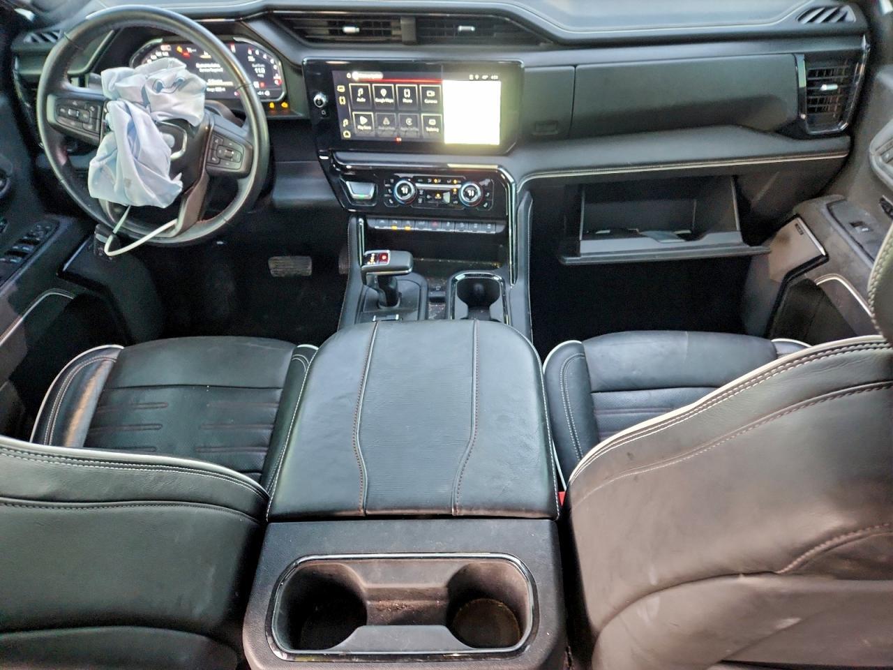 2024 GMC Sierra