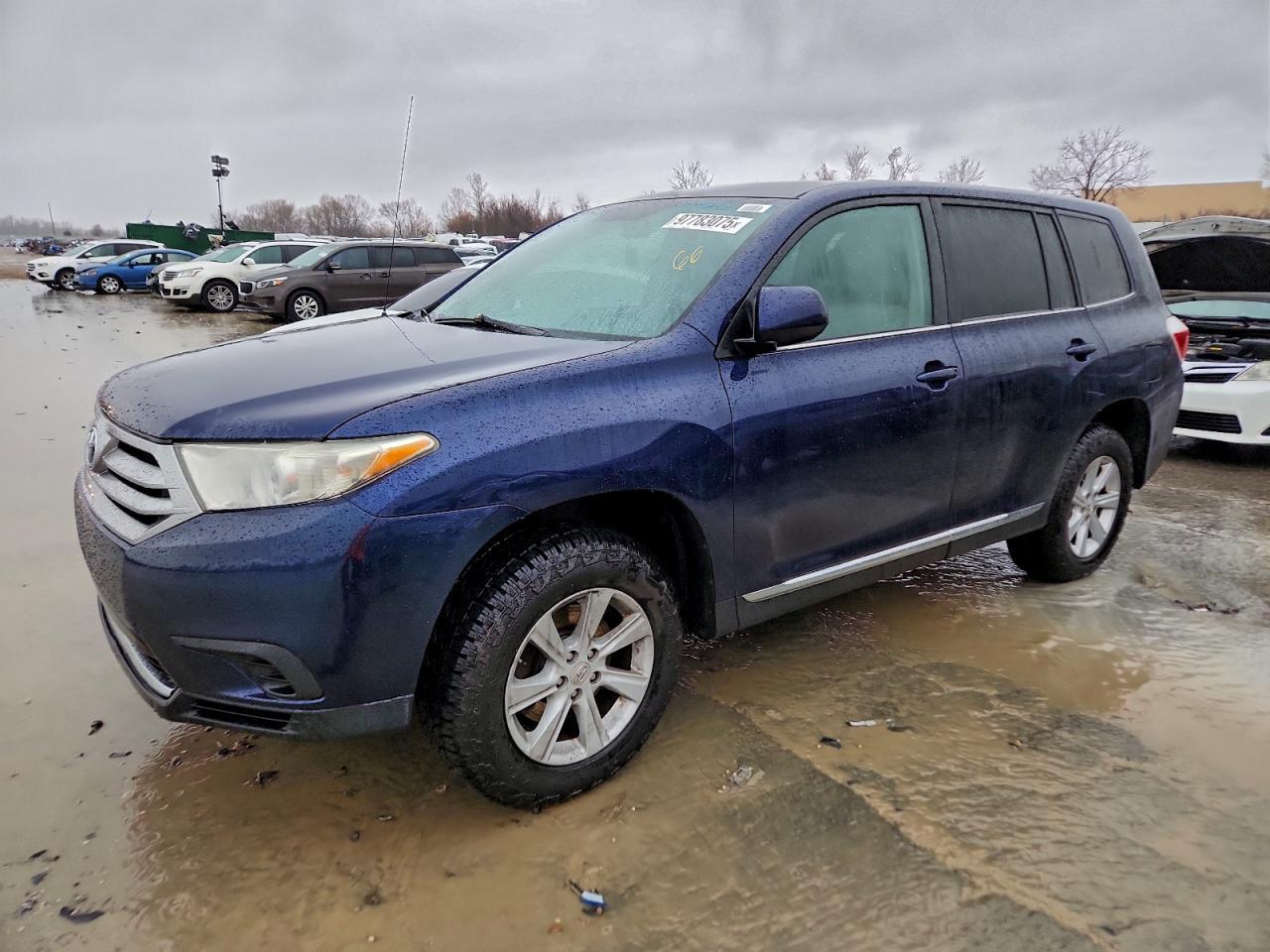 2011 TOYOTA HIGHLANDER