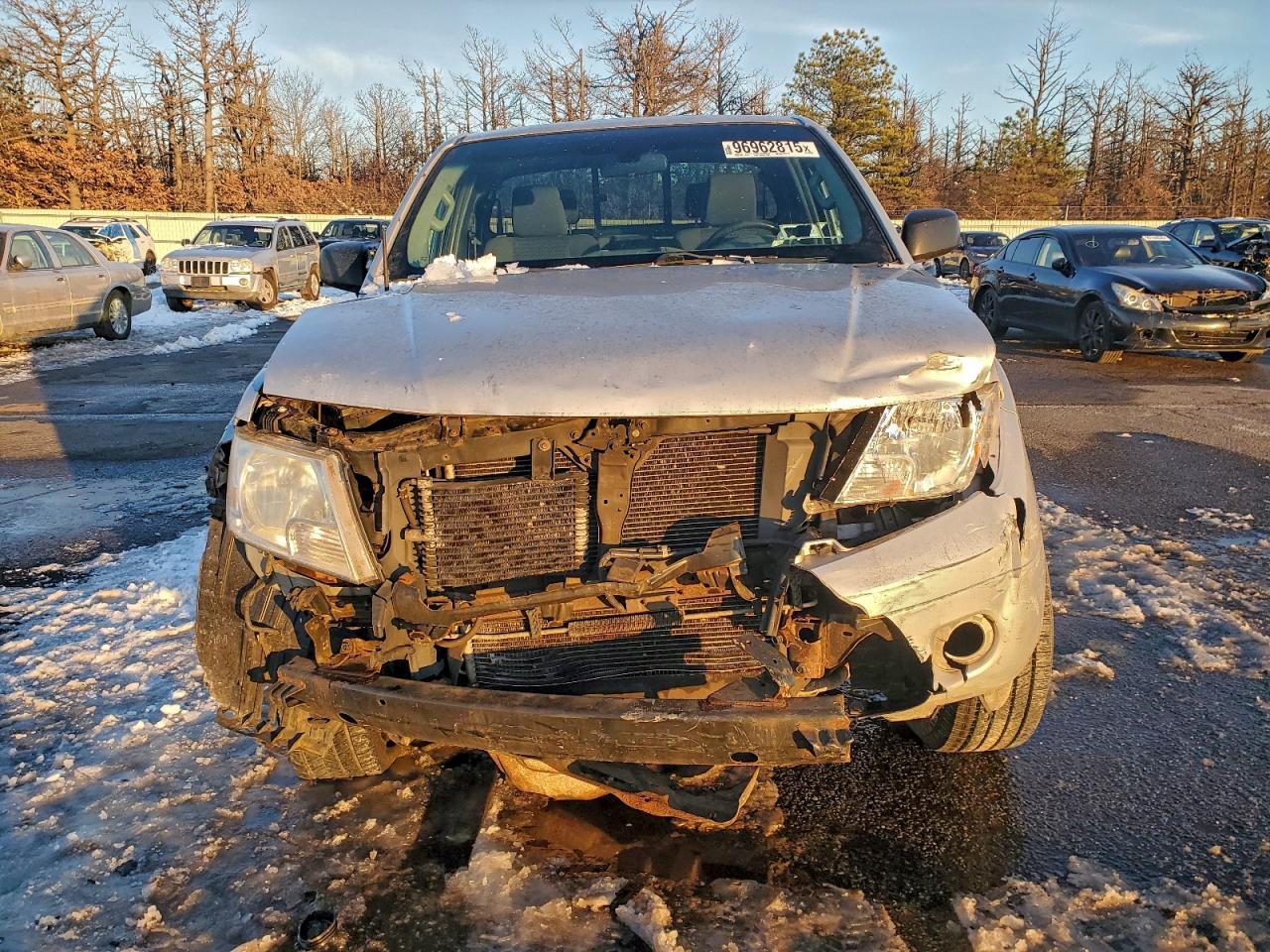 2012 NISSAN Frontier