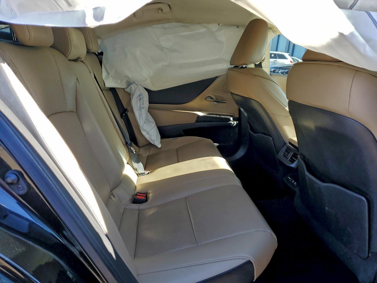 2021 LEXUS ES 300H