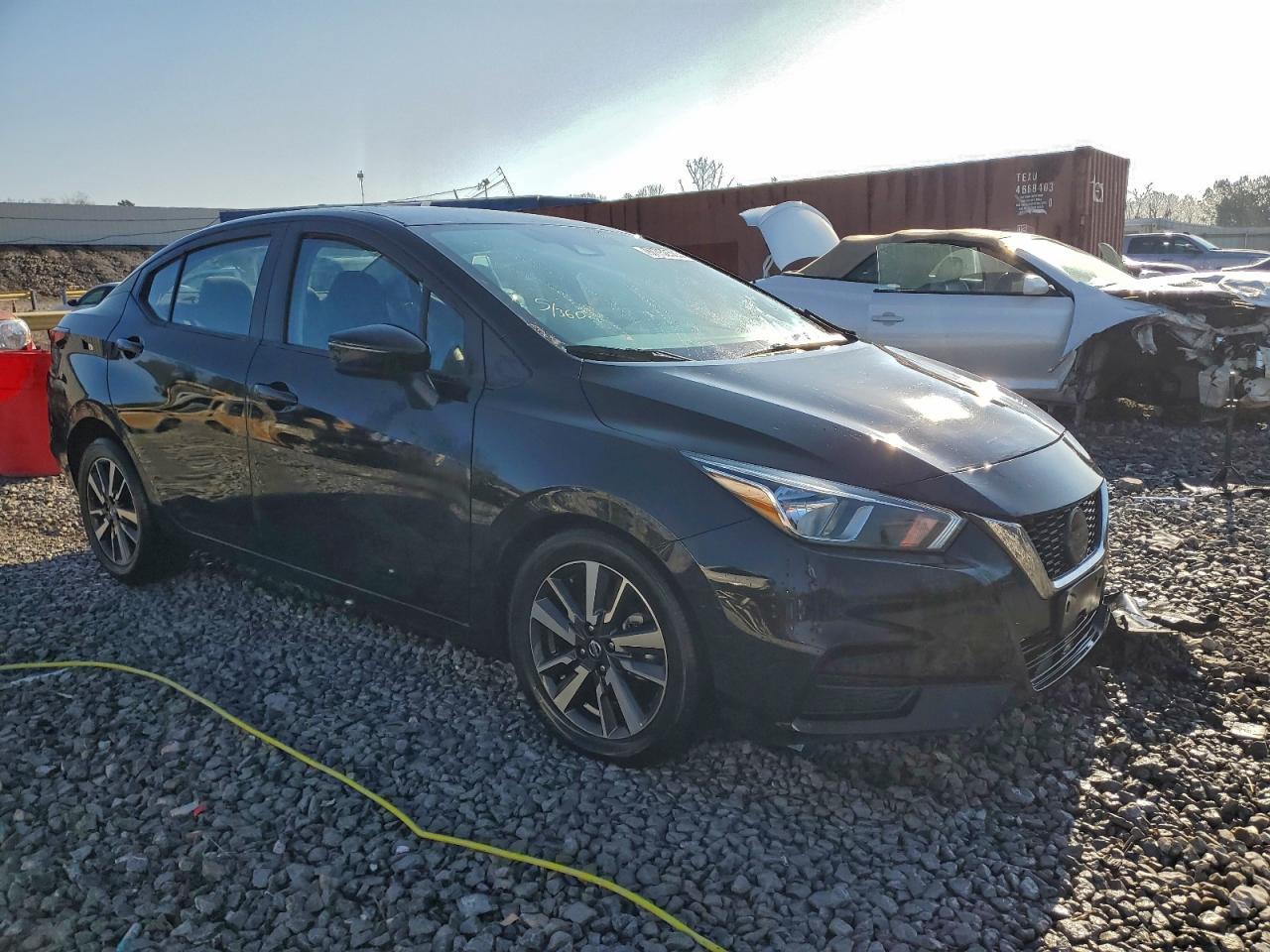 2021 NISSAN VERSA