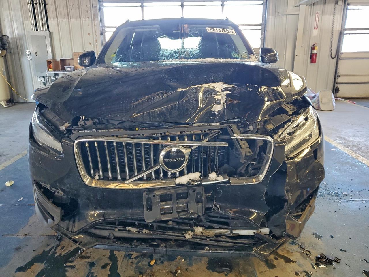 2021 VOLVO XC90