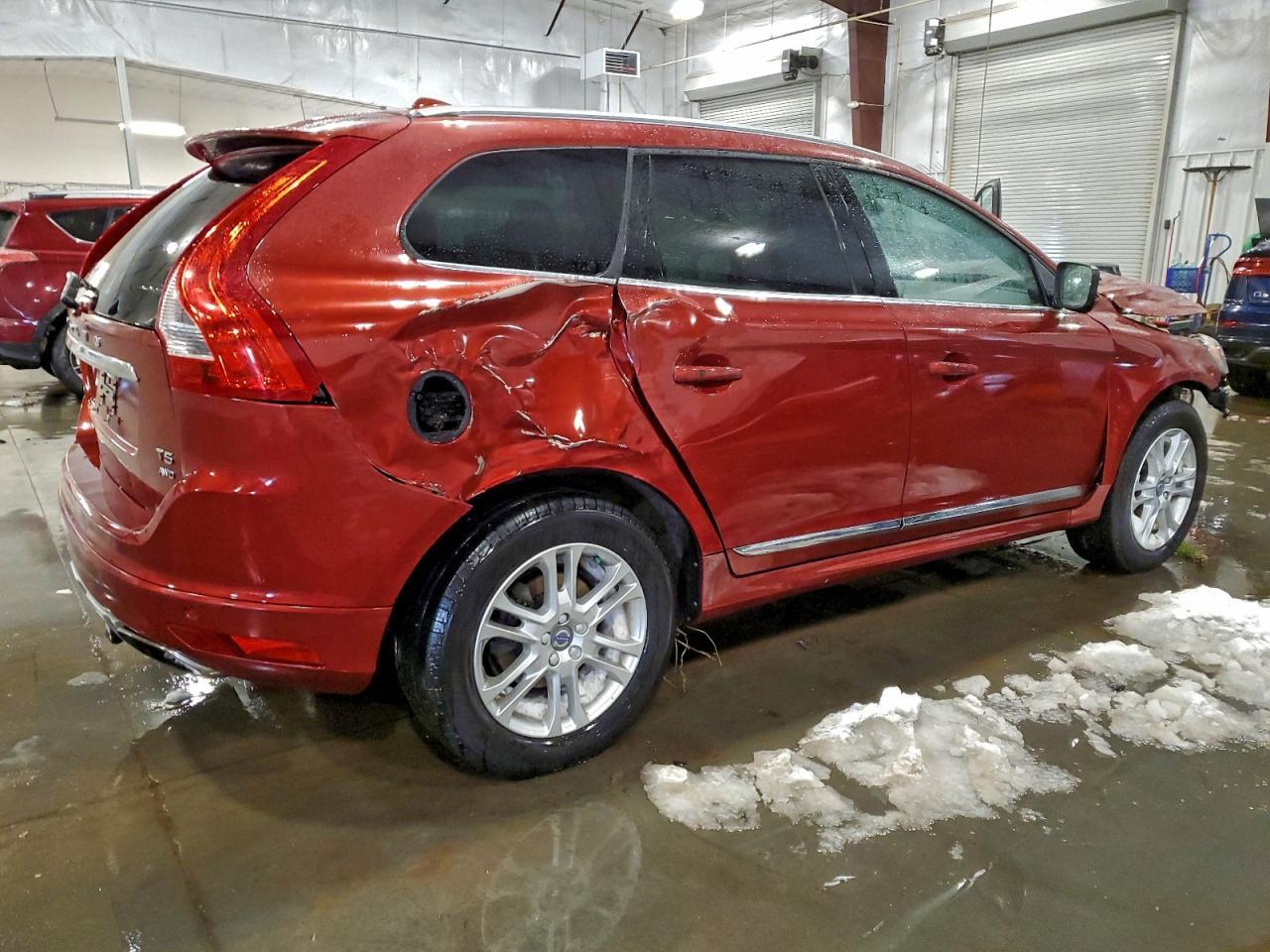 2016 VOLVO XC60
