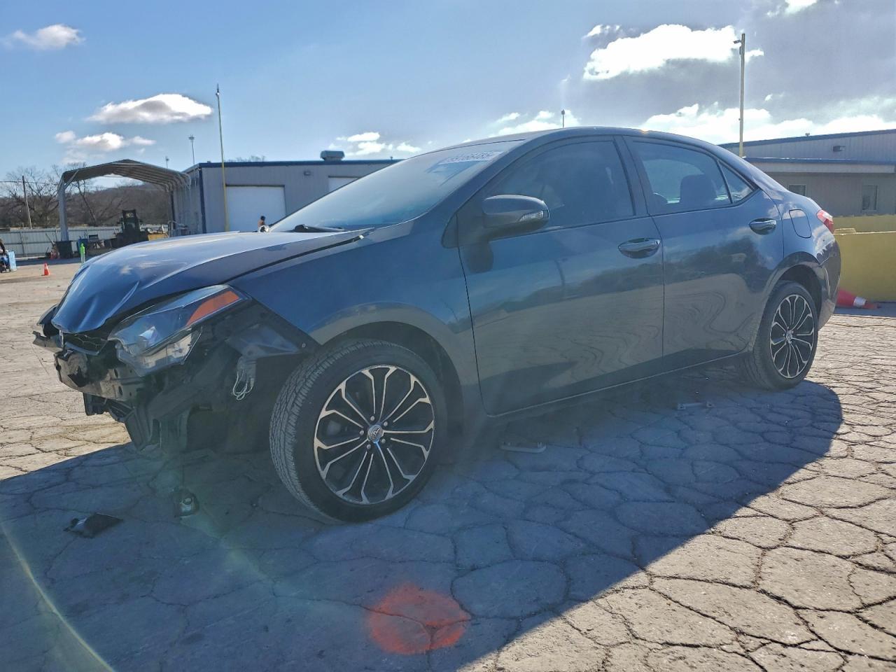 2015 TOYOTA COROLLA