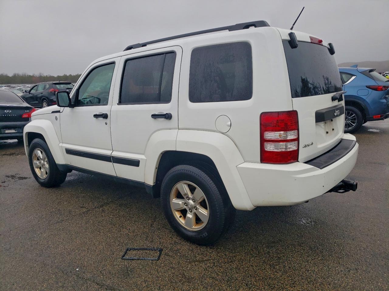 2012 JEEP Liberty