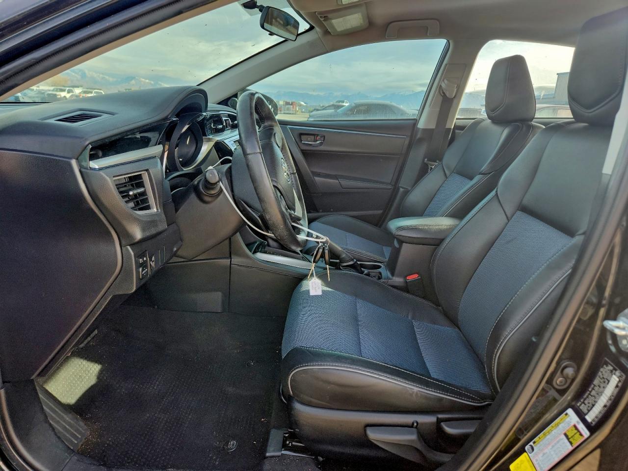 2016 TOYOTA COROLLA