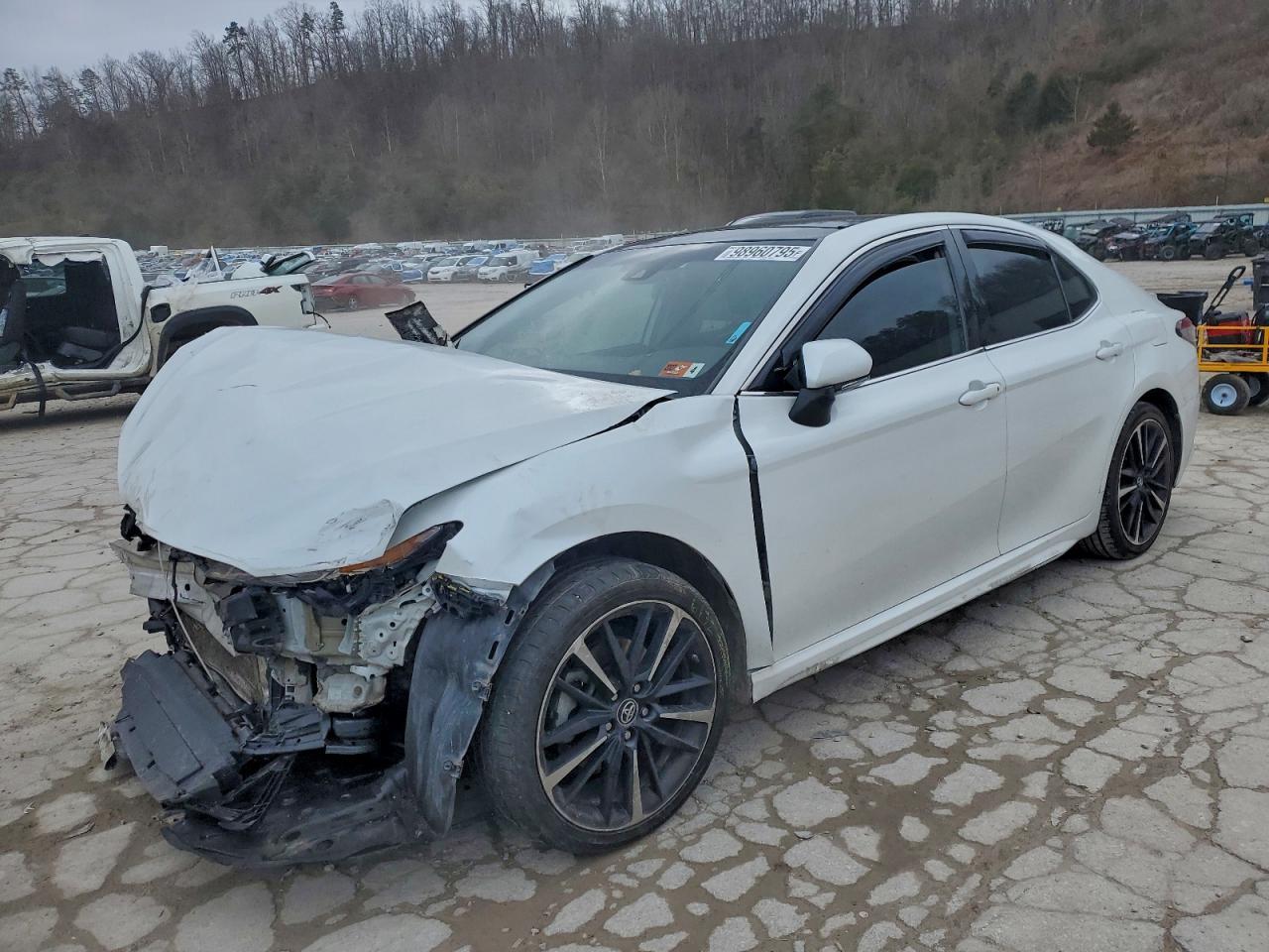 2019 TOYOTA CAMRY