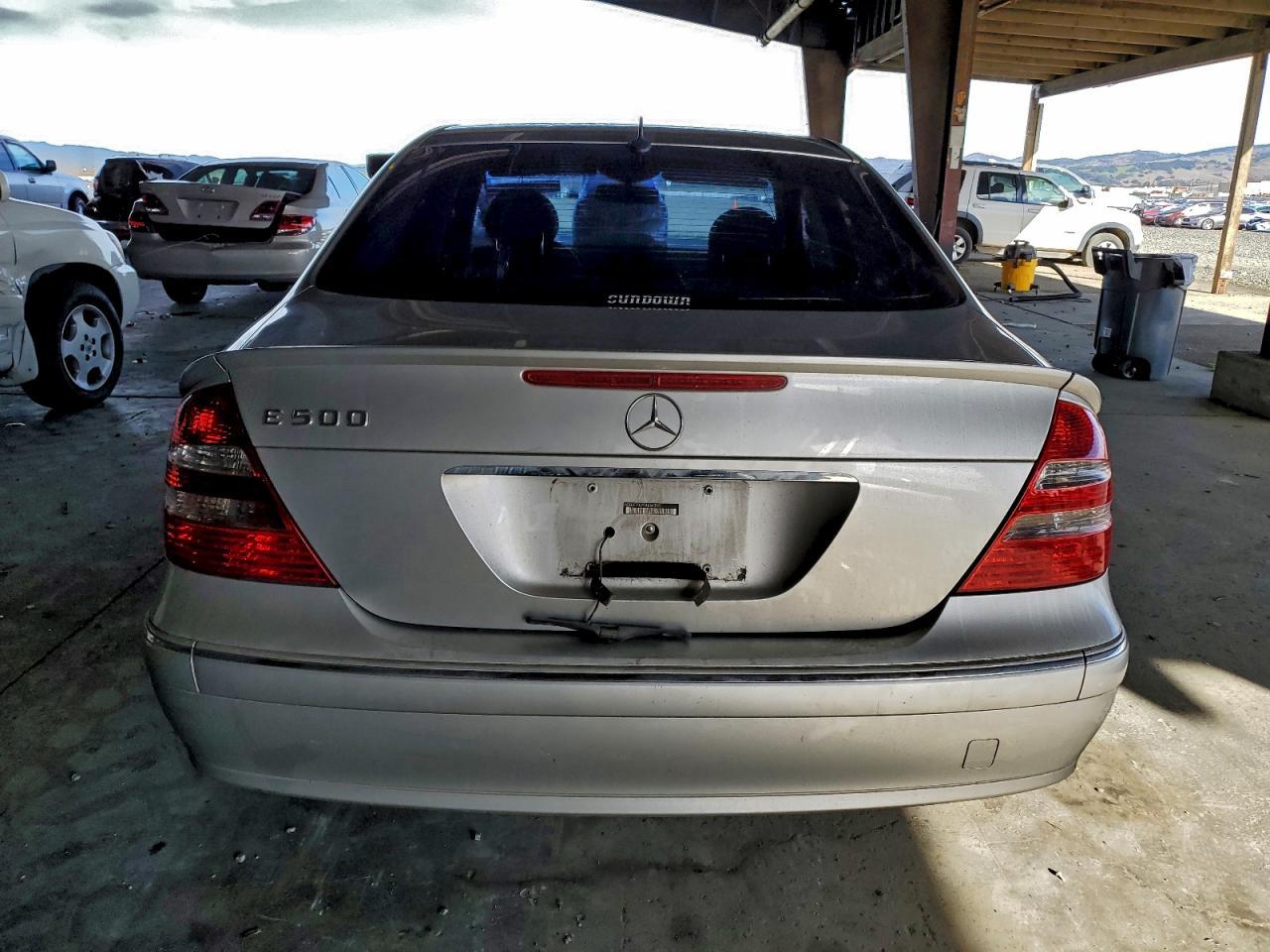 2005 MERCEDES-BENZ E-Class
