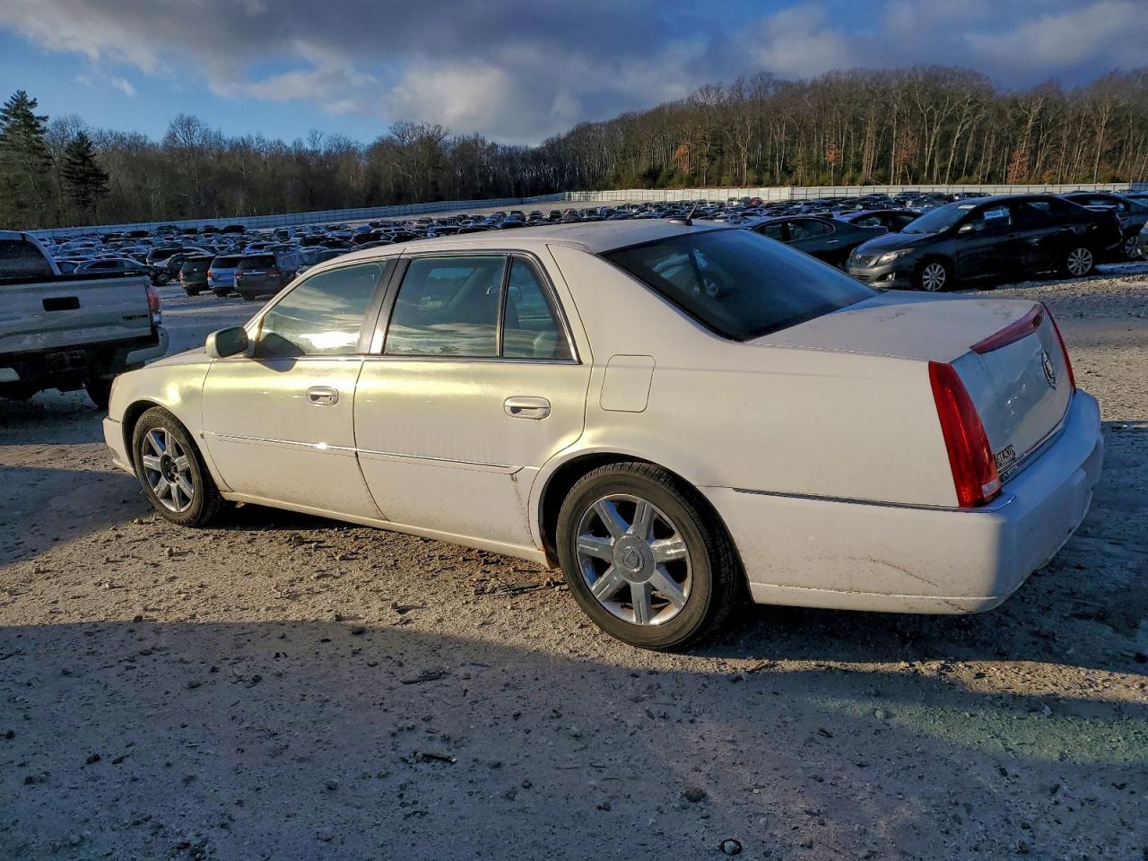 2006 CADILLAC DTS
