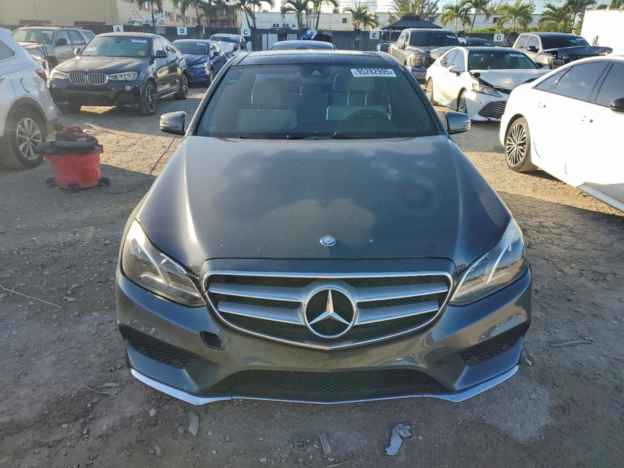 2015 MERCEDES-BENZ E-Class