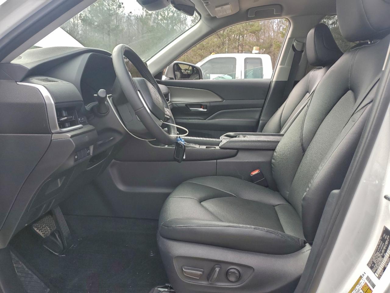 2024 TOYOTA HIGHLANDER