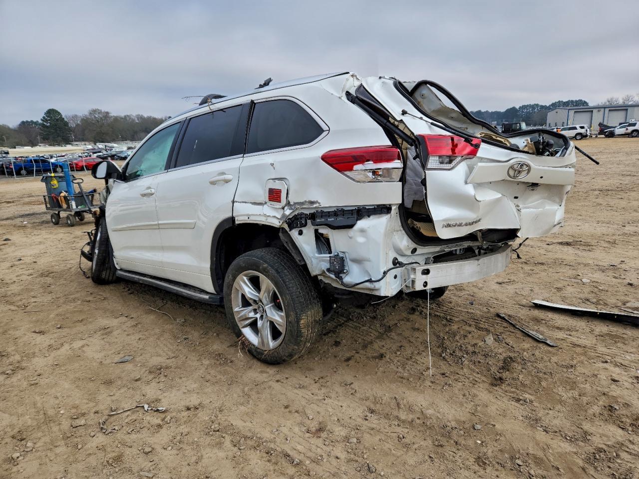 2018 TOYOTA HIGHLANDER