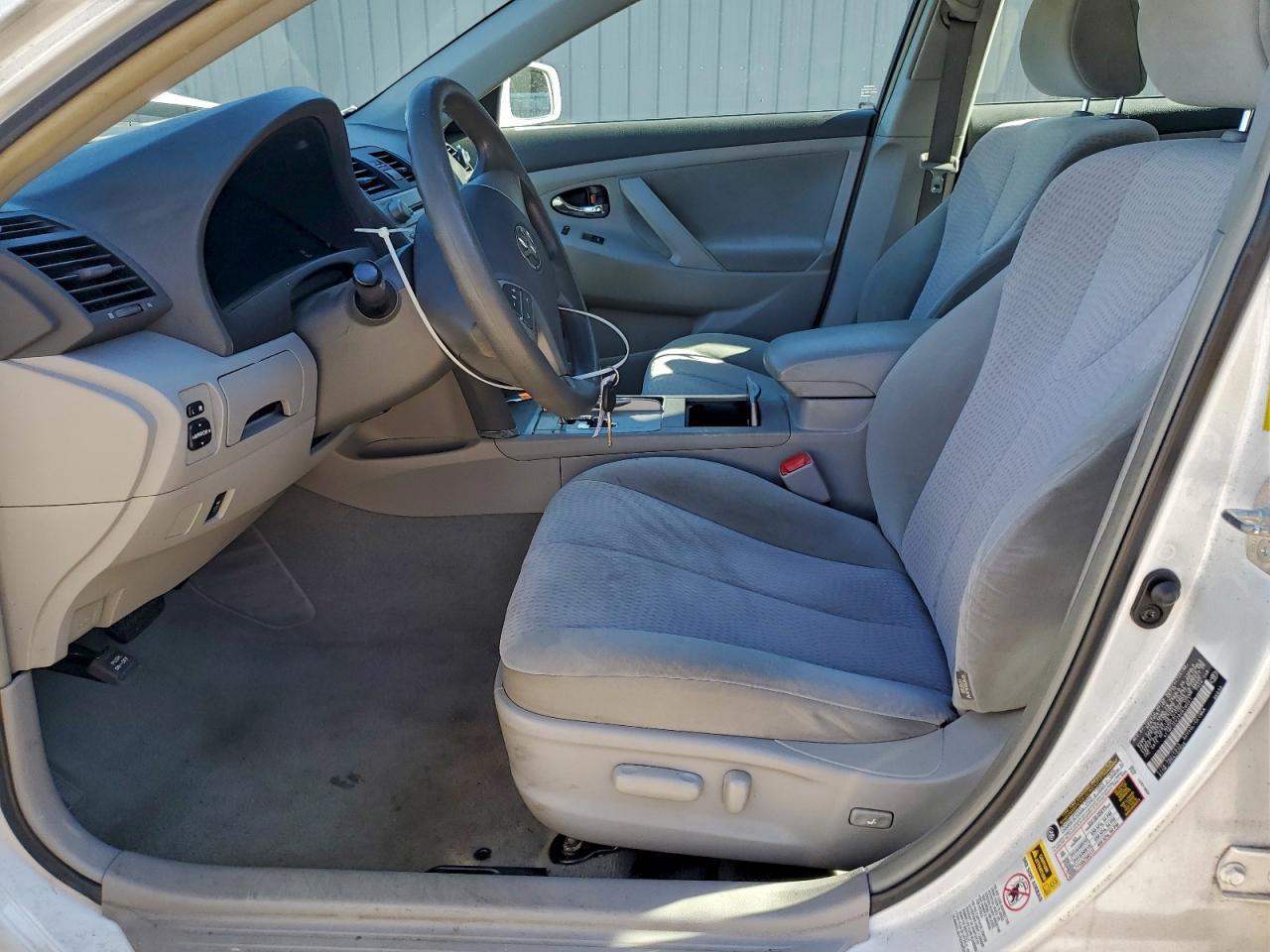 2011 TOYOTA CAMRY