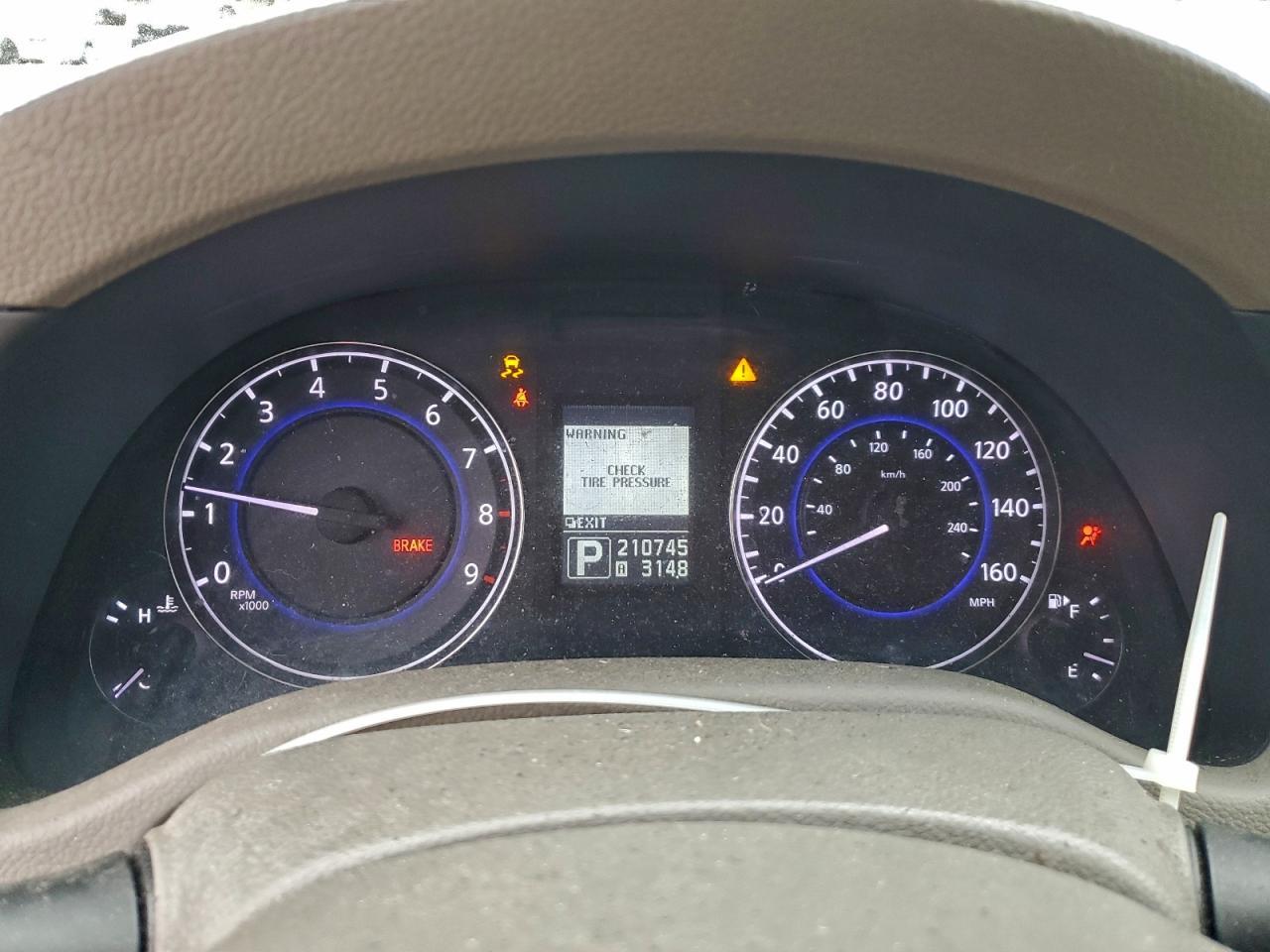 2012 INFINITI G37