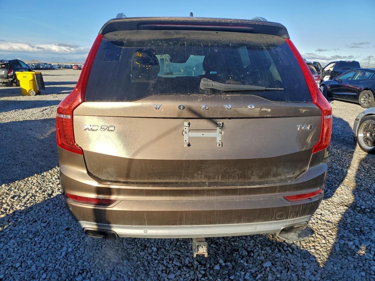 2016 VOLVO XC90