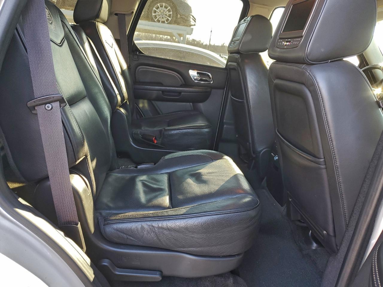 2013 CADILLAC ESCALADE