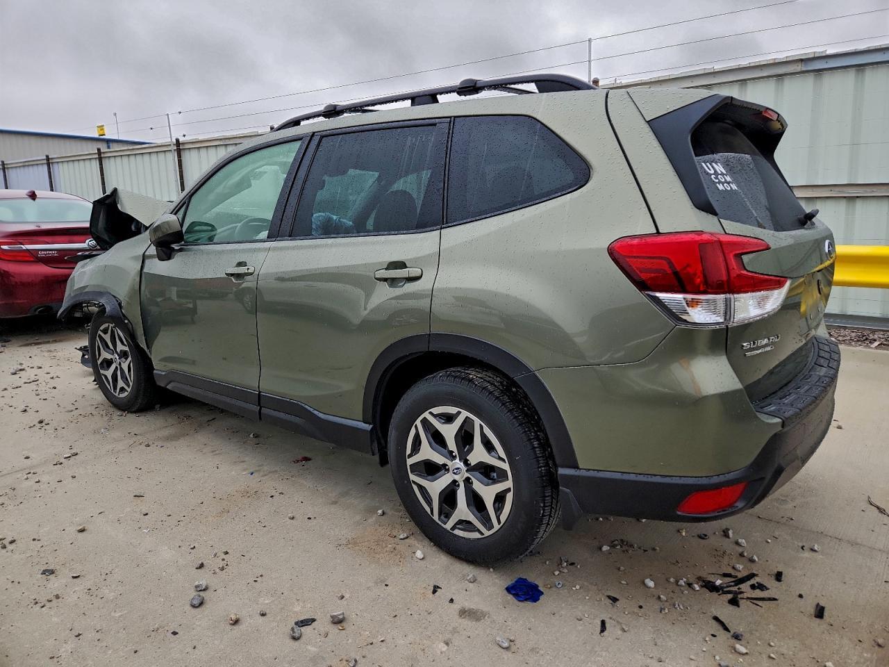 2021 SUBARU FORESTER