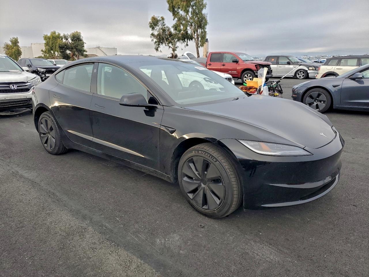2025 TESLA MODEL 3