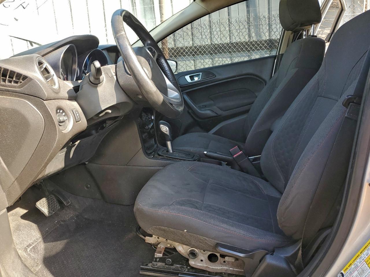 2014 FORD Fiesta