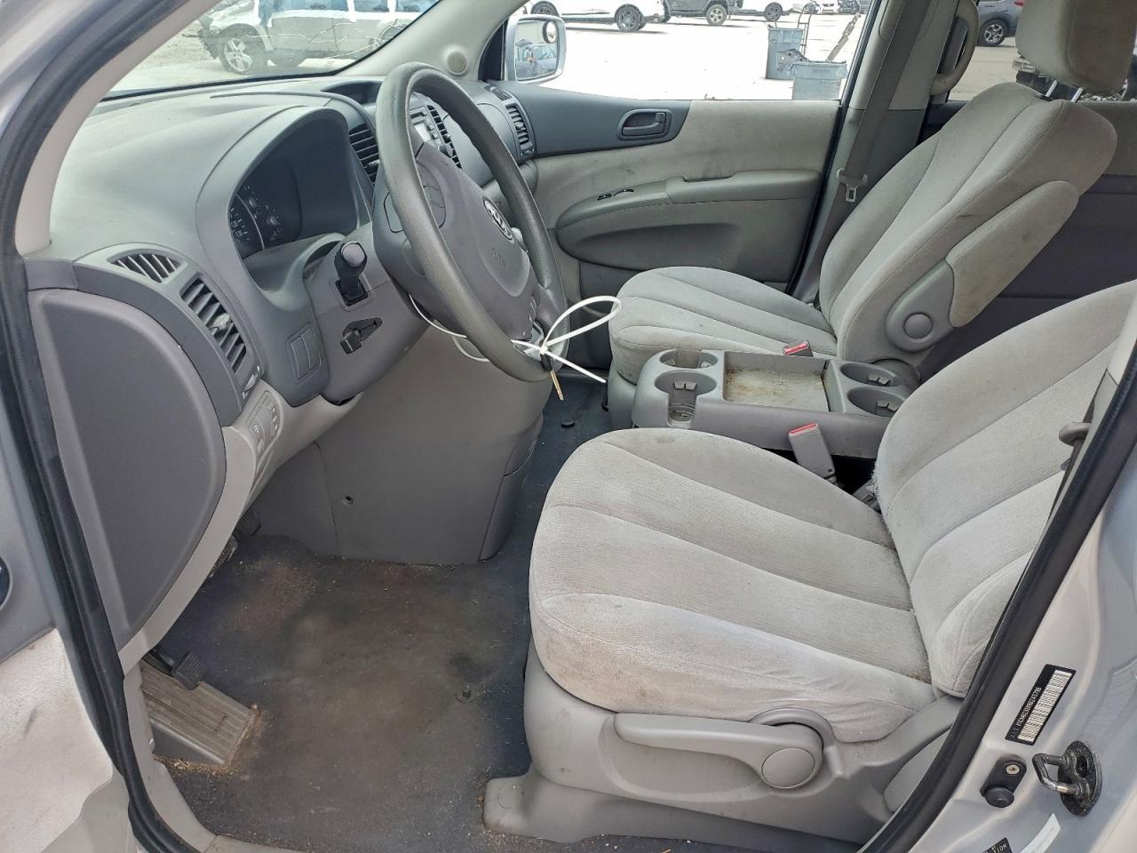 2008 KIA SEDONA
