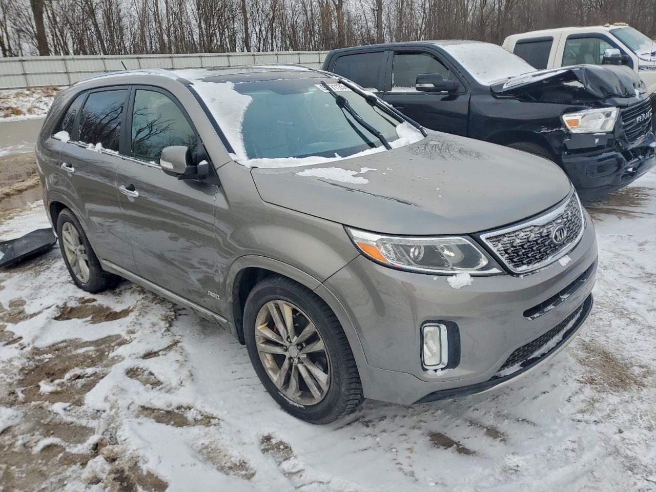 2015 KIA SORENTO