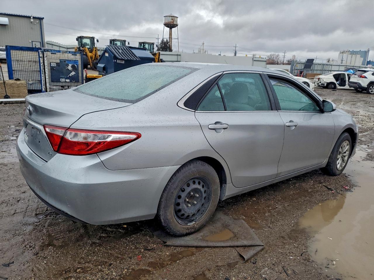 2015 TOYOTA CAMRY