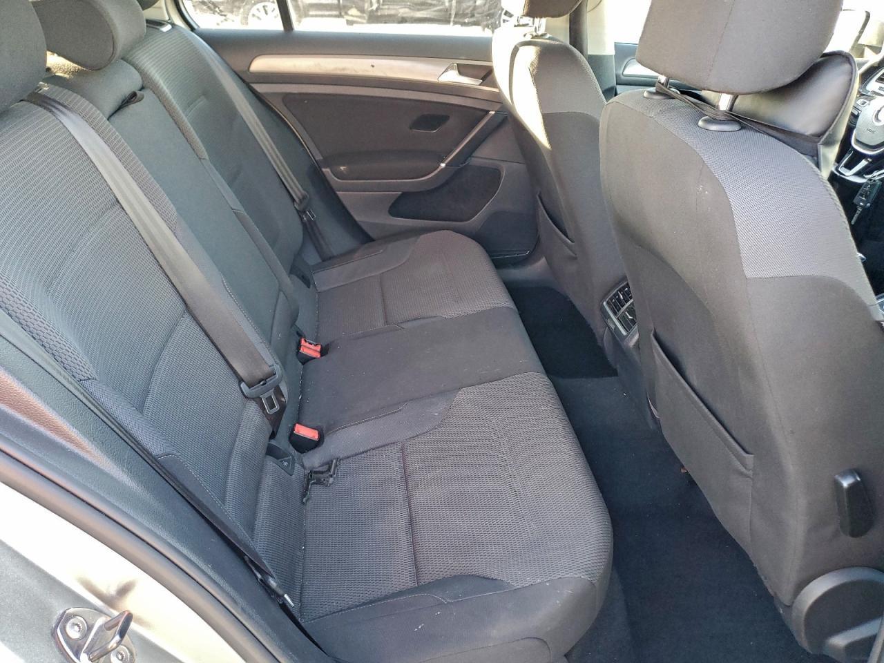 2017 VOLKSWAGEN GOLF