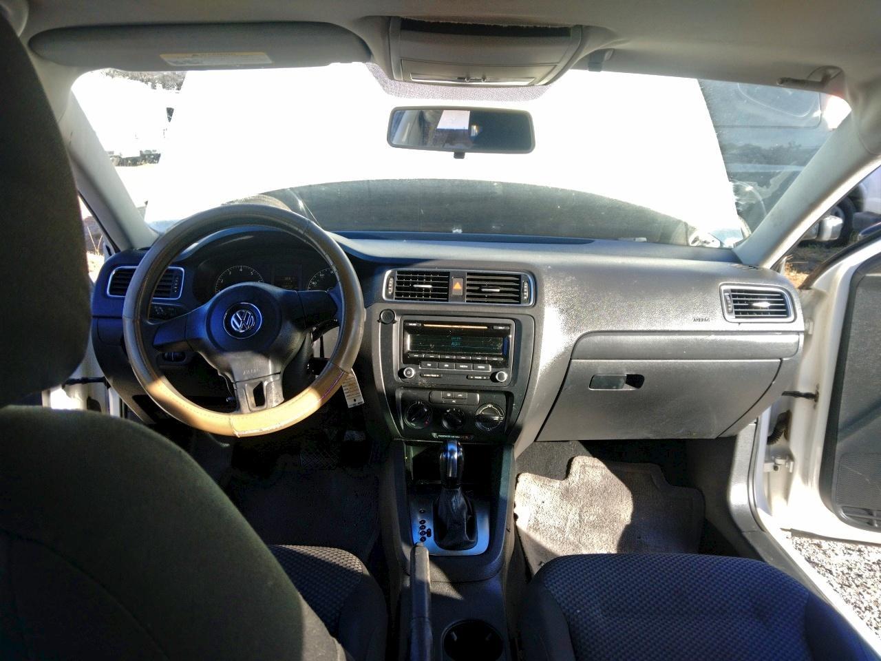 2012 VOLKSWAGEN JETTA