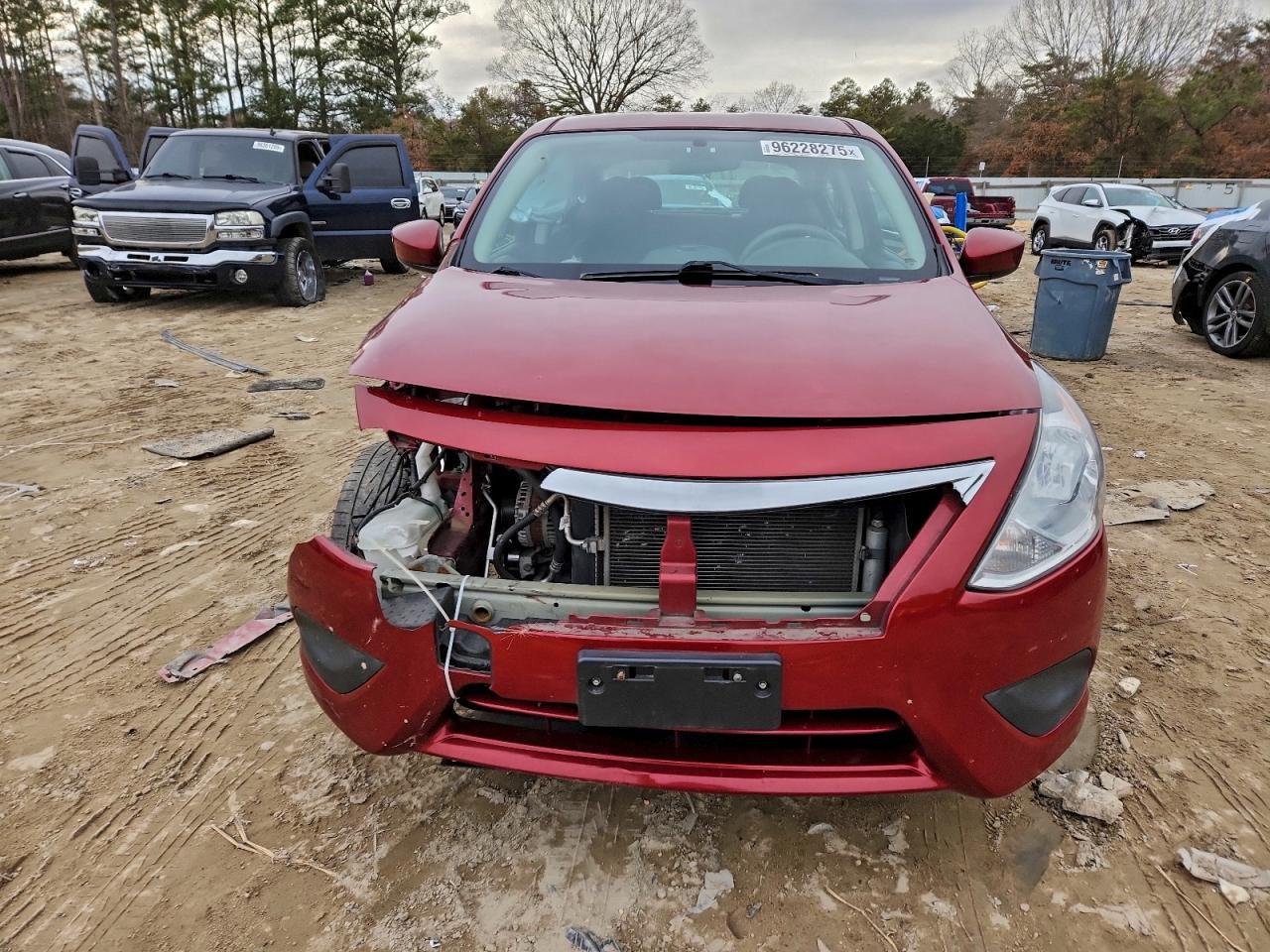 2016 NISSAN VERSA