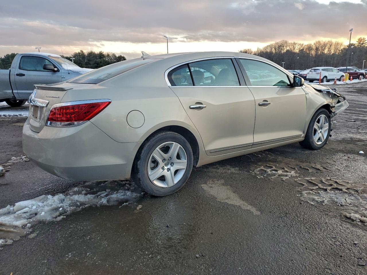 2011 BUICK LACROSSE