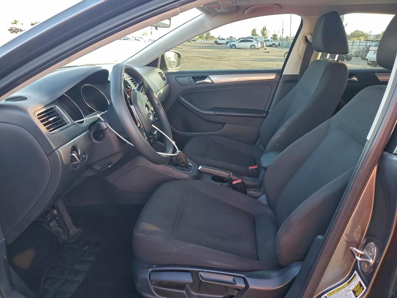 2015 VOLKSWAGEN JETTA