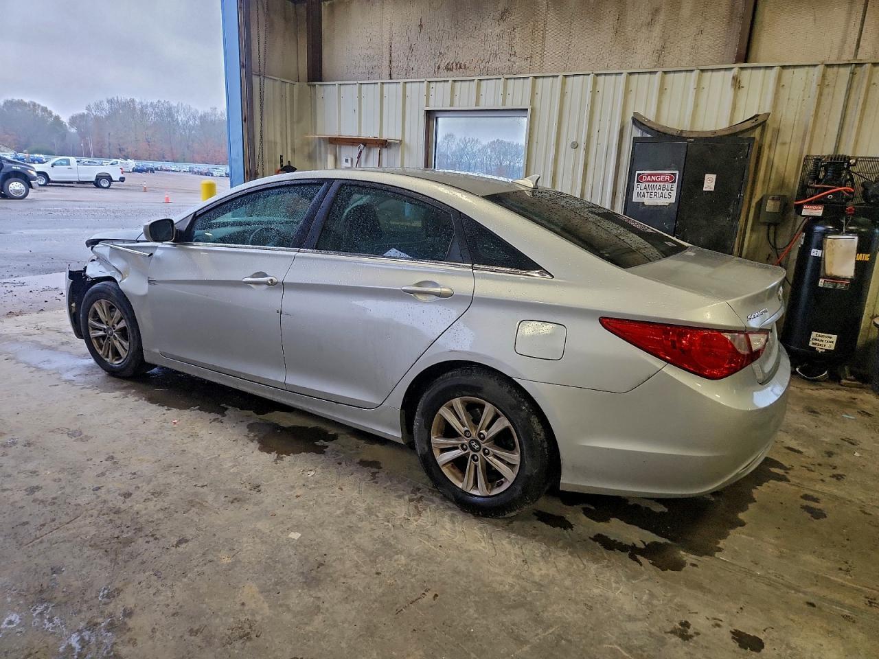 2011 HYUNDAI SONATA