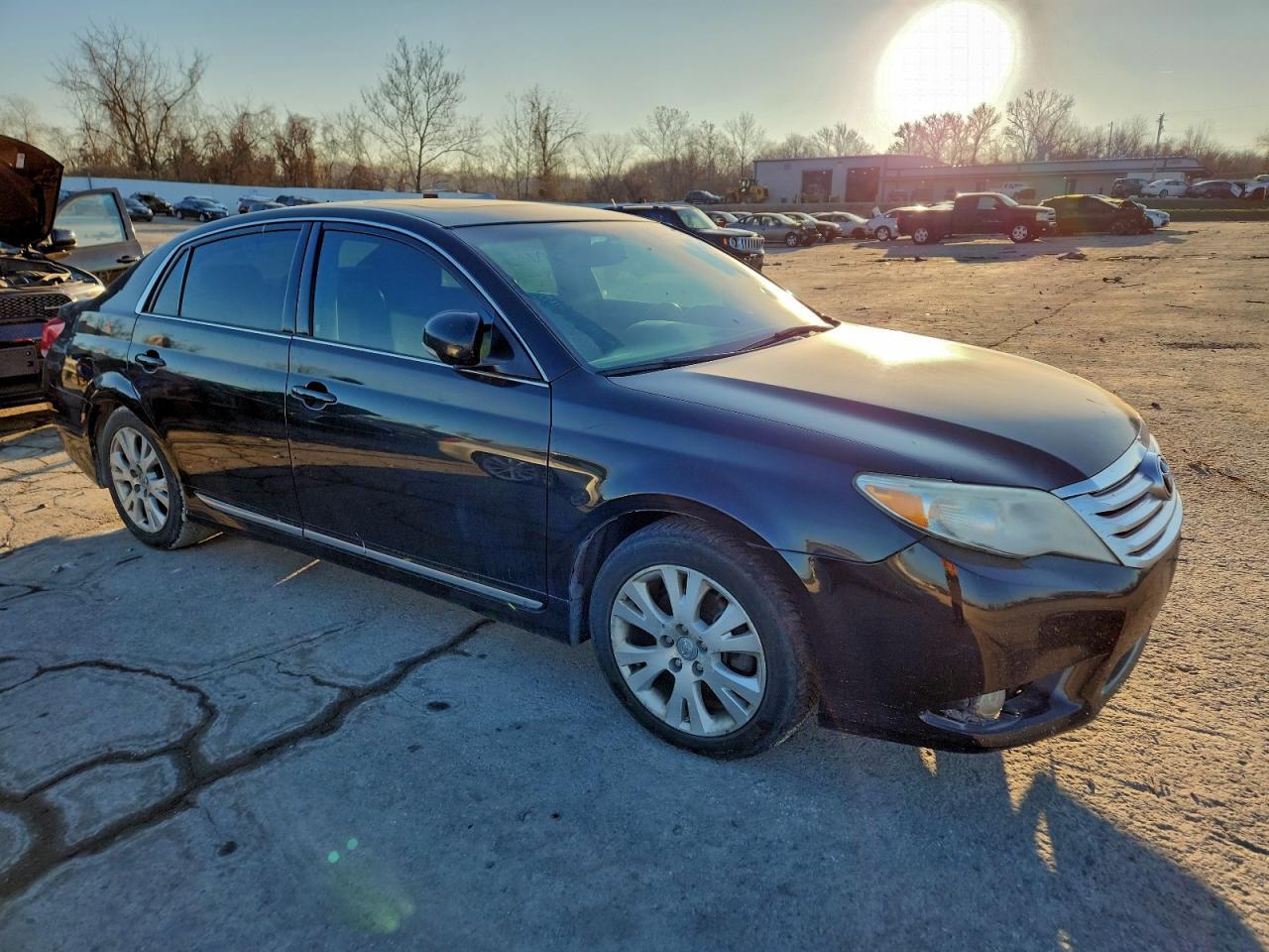 2012 TOYOTA Avalon
